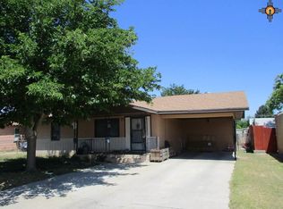 912 Walter St, Carlsbad, NM 88220