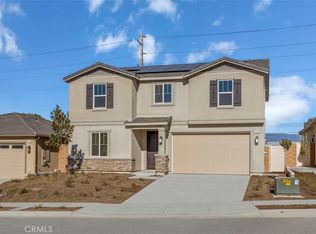 7526 Goldenfruit Cir, Riverside, CA 92507