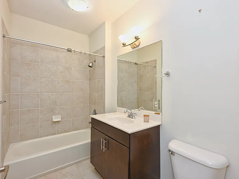 817 3rd Ave N #411 — Photo 19