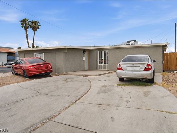 2nd image of 3224 Venus Cir