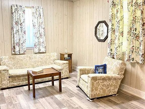 3rd image of 7776 Shady Park Dr