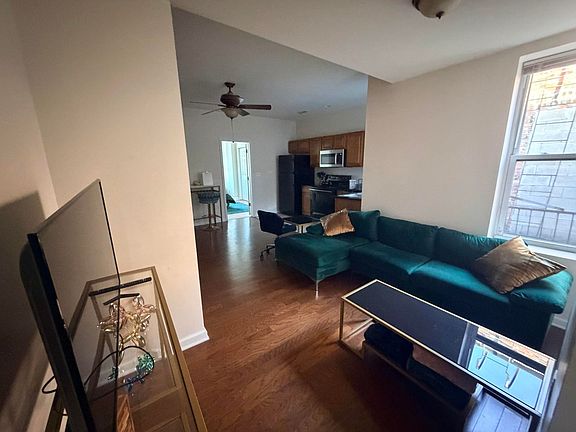 3rd image of 70 Morris St APT 3E