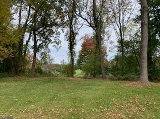 6 Park View Rd, Newton, NJ 07860