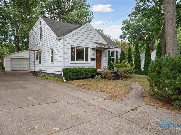 2644 Grantwood Dr, Toledo, OH 43613