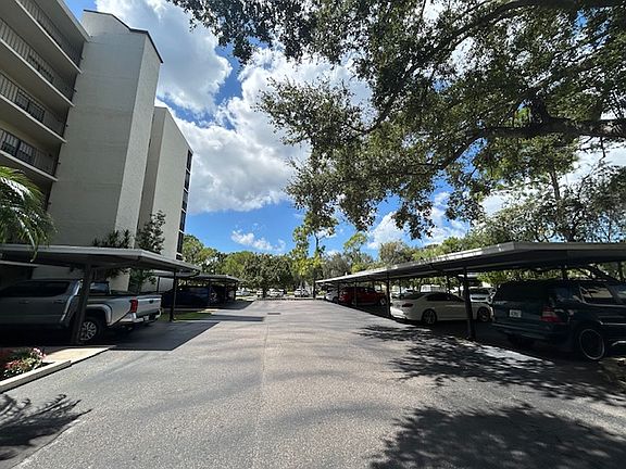 4th image of 2900 Cove Cay Dr Unit 2D