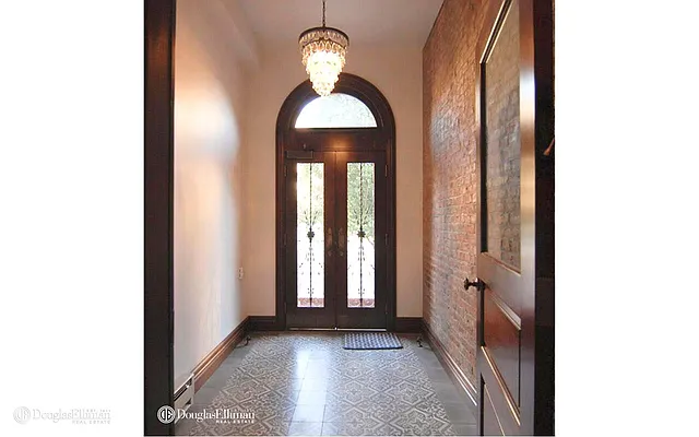 Rented by Douglas Elliman | media 34