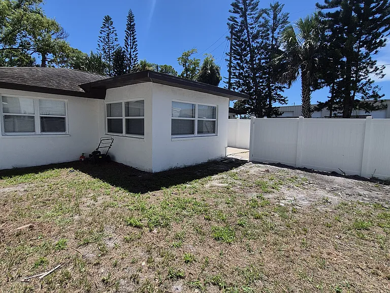 5311 Luna Vista Dr — Photo 21