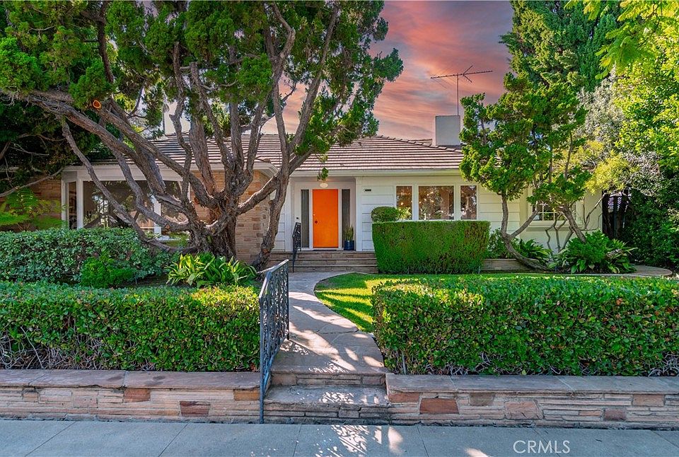 1st image of 4365 Cerritos Ave