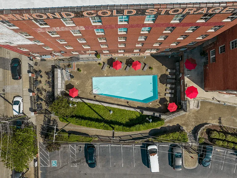 Atrium Lofts at Cold Storage — Photo 41