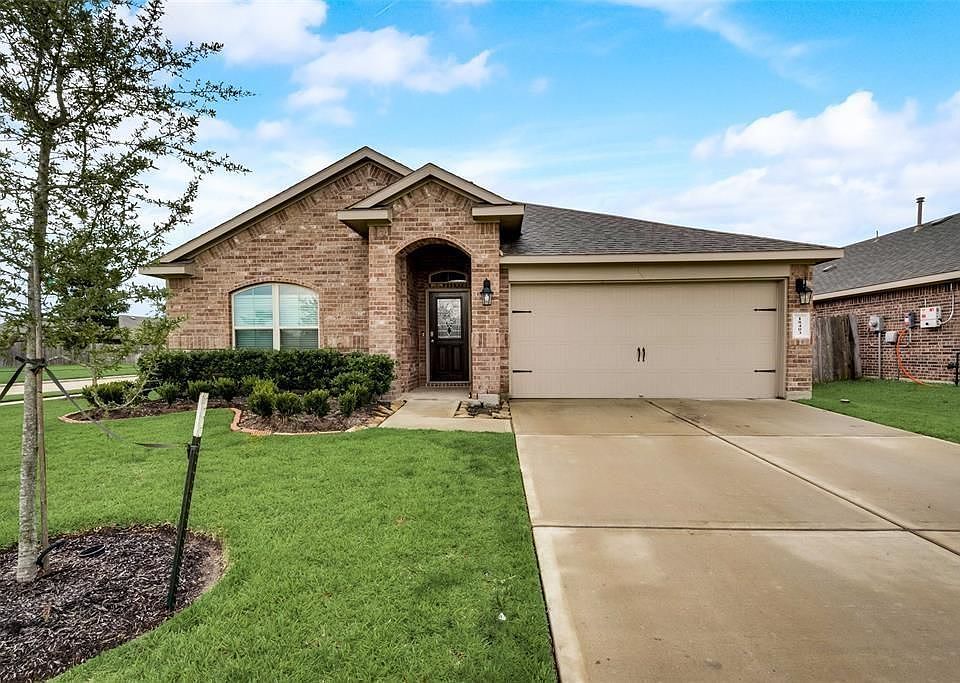 1st image of 18403 Grayson Bluff Way