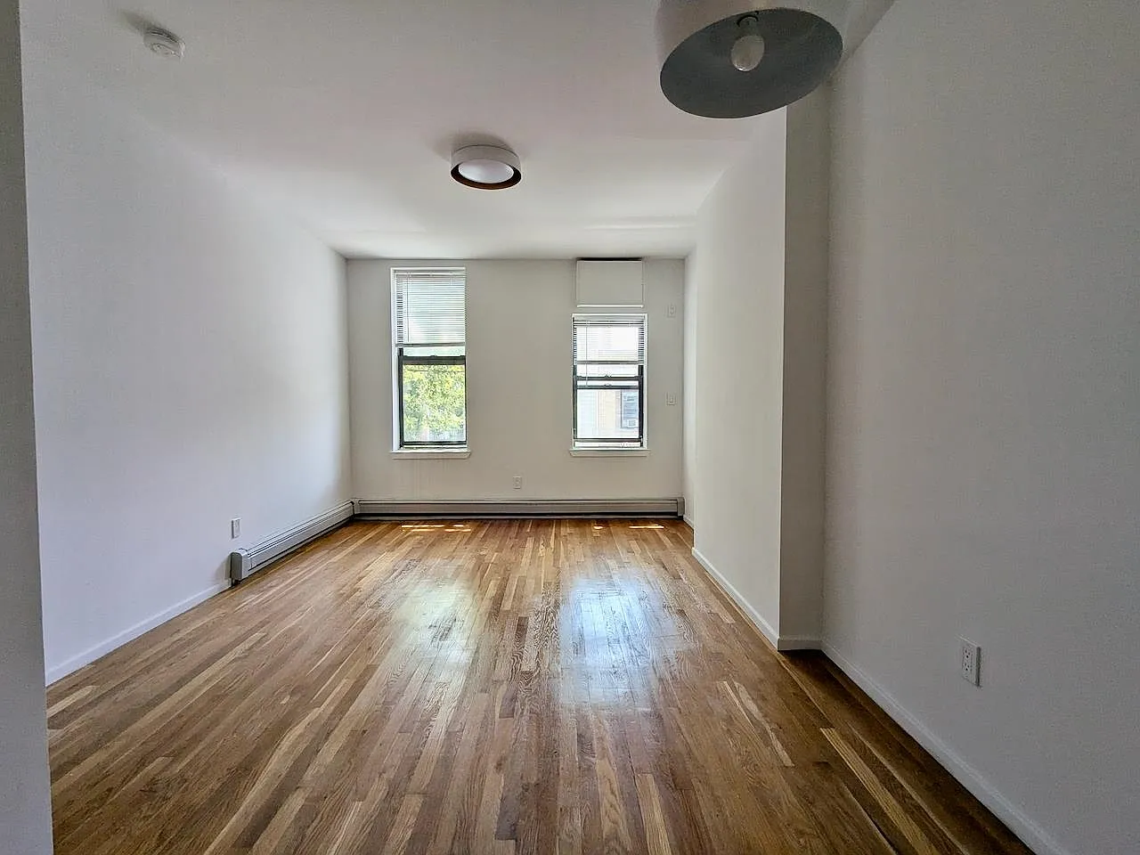 1 bed, 1.0 bath, 550 sqft, $2,450 — Photo 4
