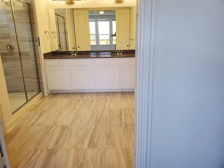 1513 Hamlisch Ave — Photo 17