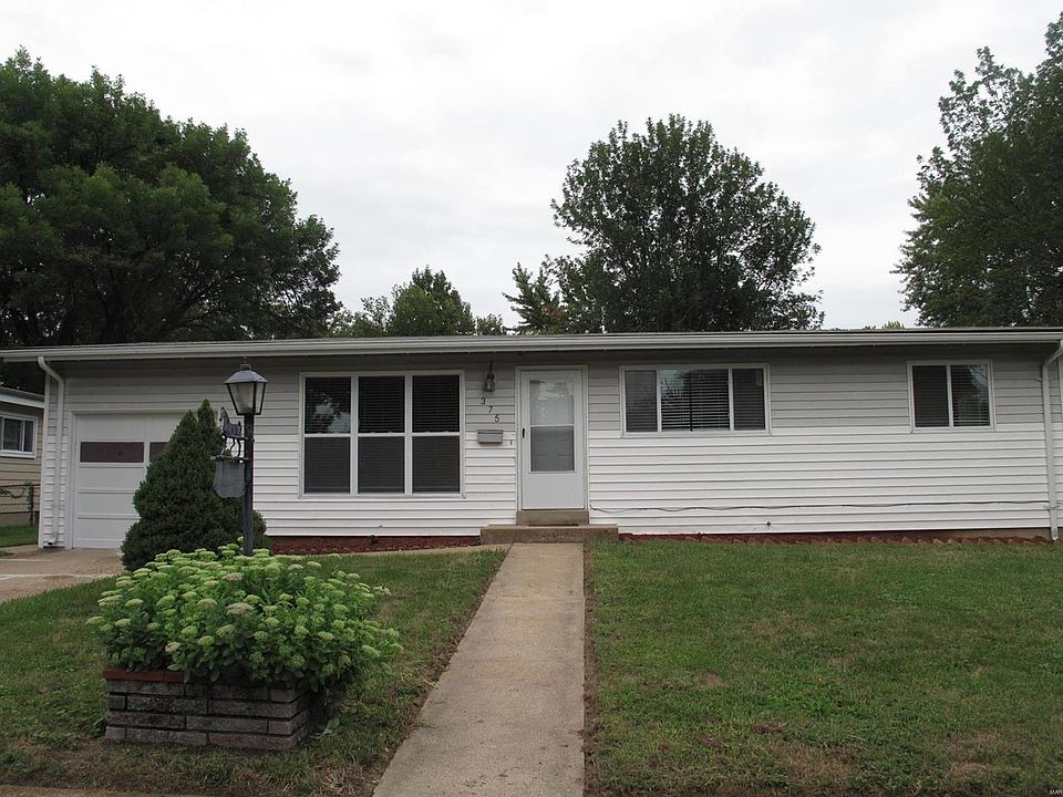 1st image of 375 Versailles Dr