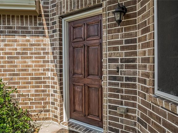 4th image of 14720 Branchwest Dr