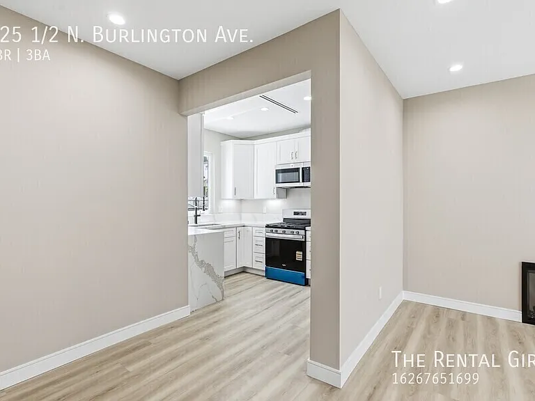 225 1/2 N Burlington Ave — Photo 11