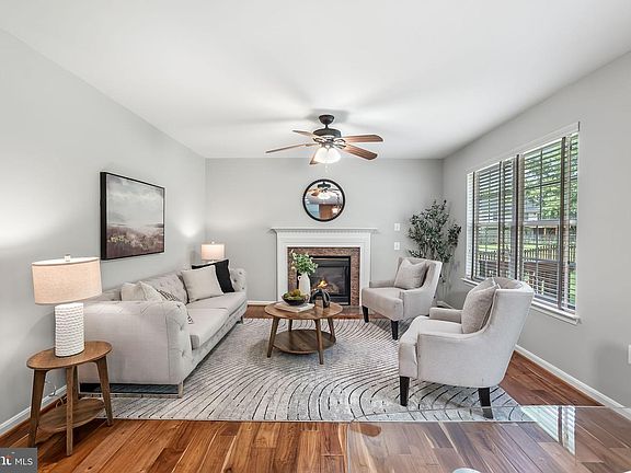 4th image of 14176 Rockinghorse Dr