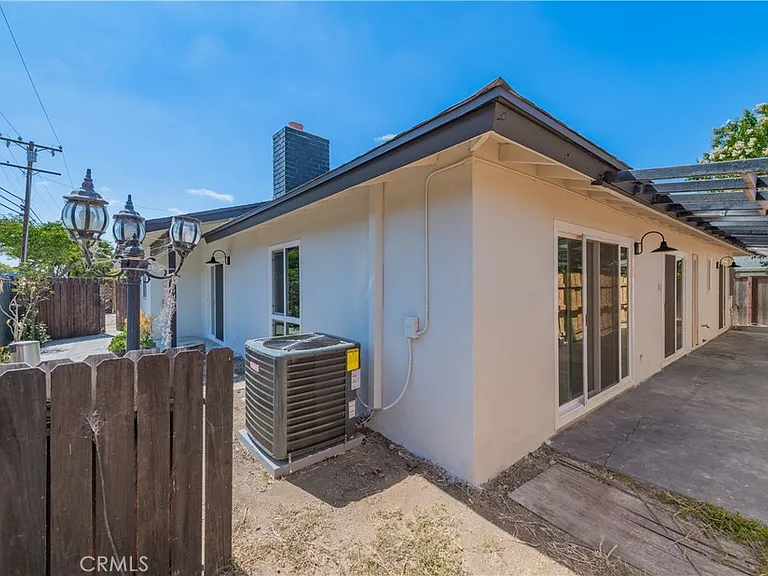 3202 Montana Ave — Photo 28