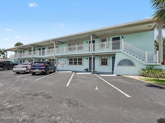 2nd image of 1011 S Miramar Ave APT 9