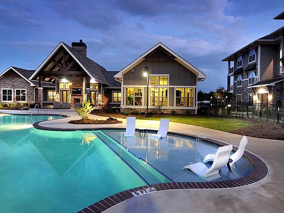 Our unparalleled amenities package will cater to your every need