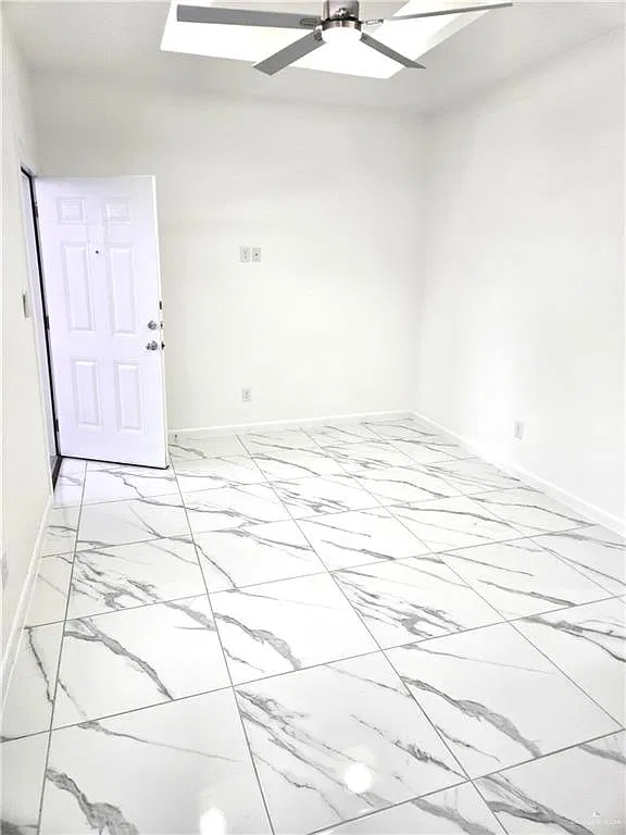3201 Magdalena St — Photo 3