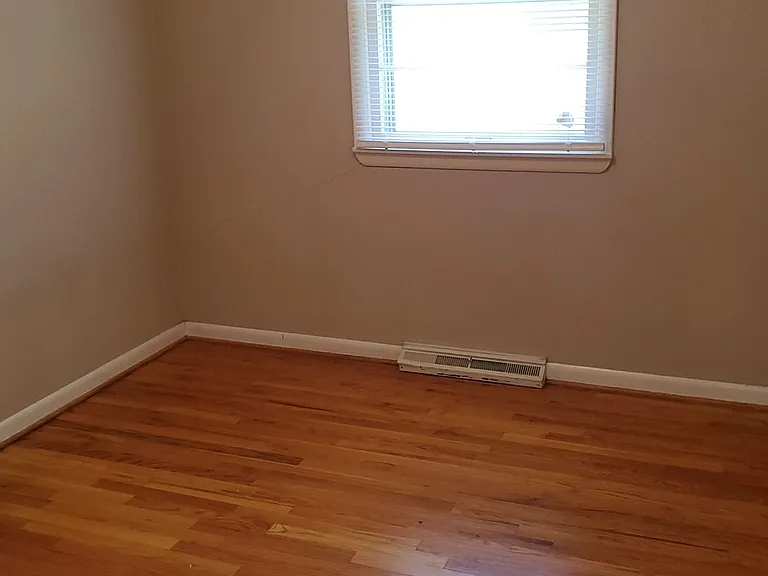 1607 Highridge Dr — Photo 9