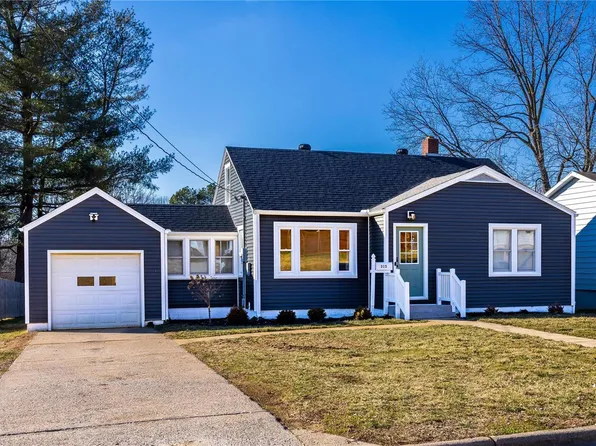 315 Elmwood Blvd, Jackson, MO 63755