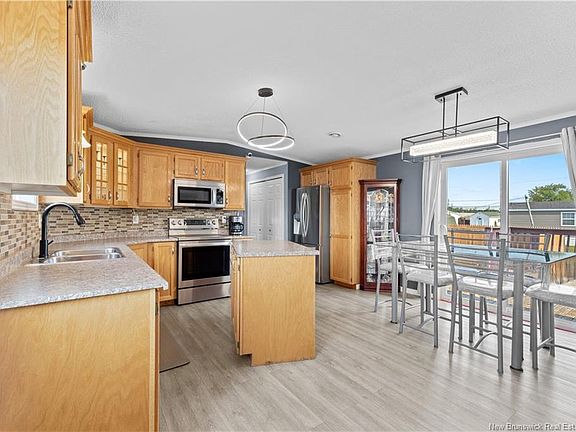 5th image of 42 Tracadie Dr