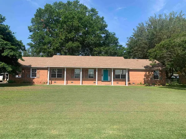 1819 N Buerkle St, Stuttgart, AR 72160