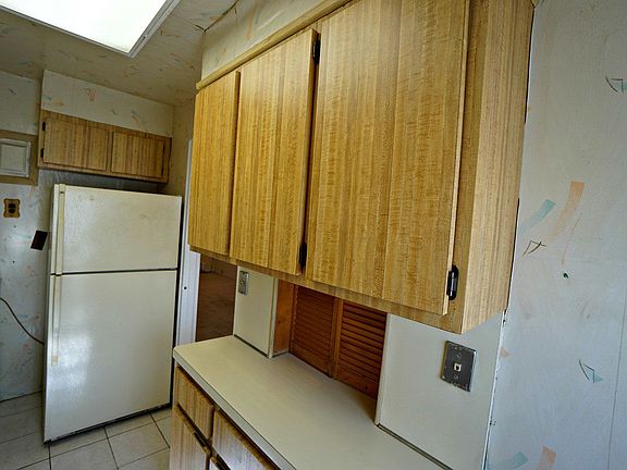 3rd image of 69-36 218th St #38