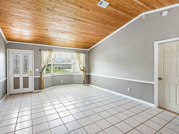 5th image of 3541 SW Voyager Street