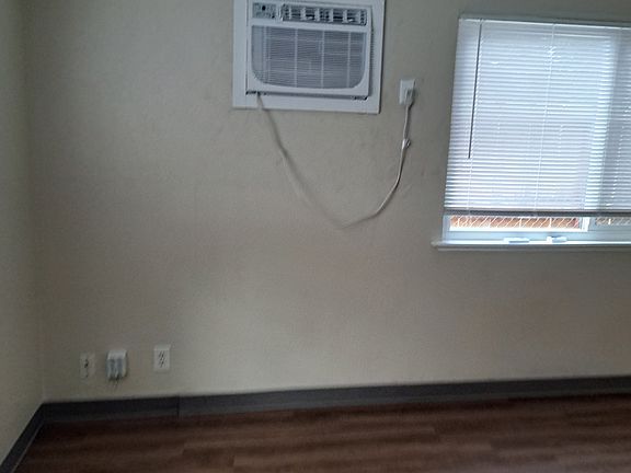 3rd image of 228 W 22nd St APT 1