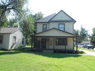1115 S Chestnut St, McPherson, KS 67460