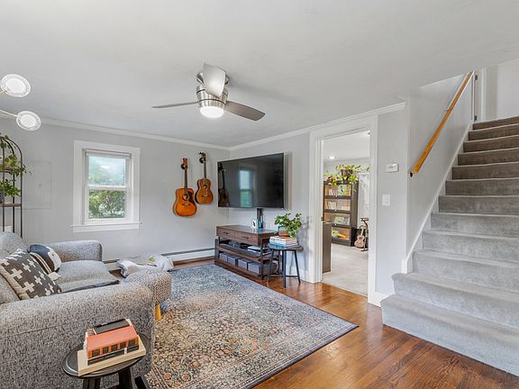 4th image of 236 Ray Street