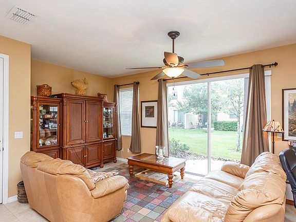 4th image of 5322 Hidden Cypress Ln
