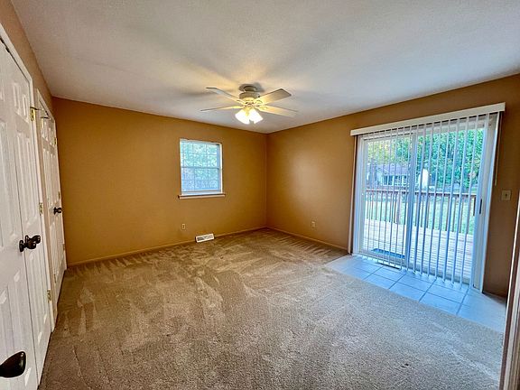 5th image of 319A SE Melody Ln