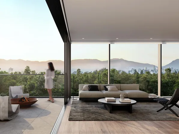 4377 Ash St #Penthouse 202, Vancouver, BC V5Z 4J8