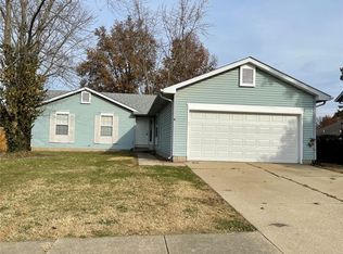 1520 Oak Meadow Dr, O'Fallon, IL 62269