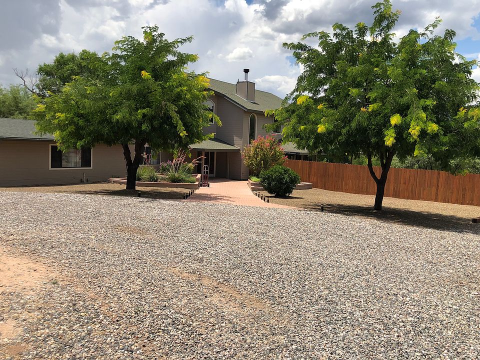 1st image of 690 S Yorba Ln