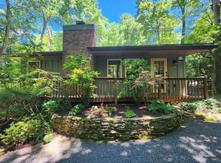 4 Florida Ave, Black Mountain, NC 28711