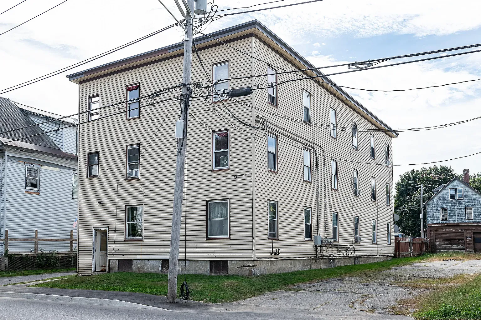 25 Falmouth St — Photo 3