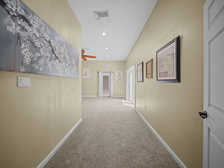 203 Farmer Dr — Photo 19