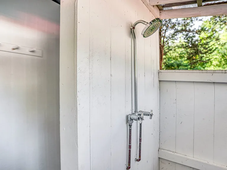 284 Kings Point Rd — Photo 30