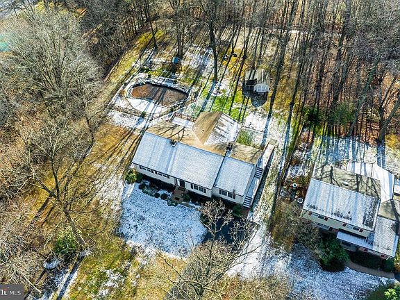 5th image of 653 Clifton Dr