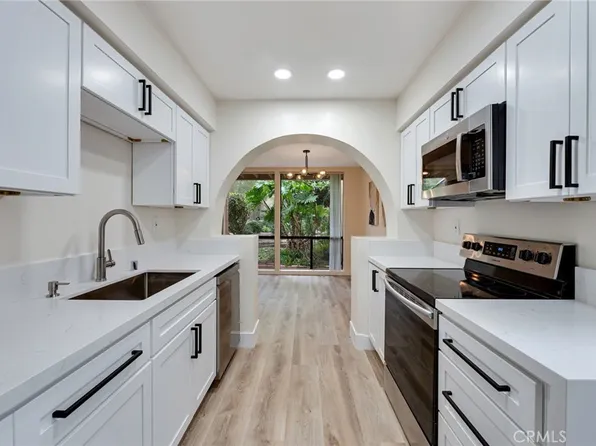 104 Lakepines, Irvine, CA 92620