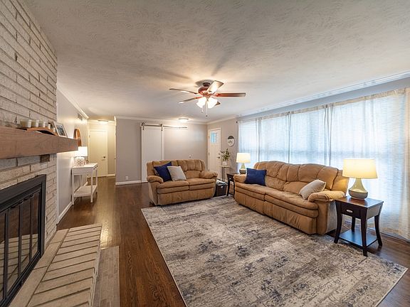 4th image of 519 Camden Dr