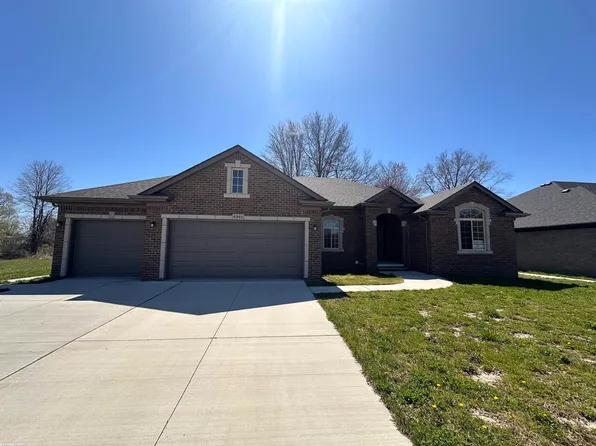 9365 Whistling Duck Rd #15, Fair Haven, MI 48023