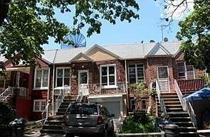 1st image of 2652 Hubbard St