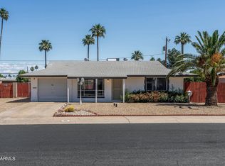 11010 W Oakmont Dr, Sun City, AZ 85351