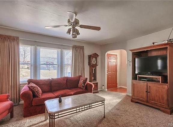 2nd image of 2545 Rosegarden Dr