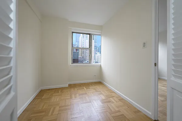 Rented by Buchbinder & Warren | media 14